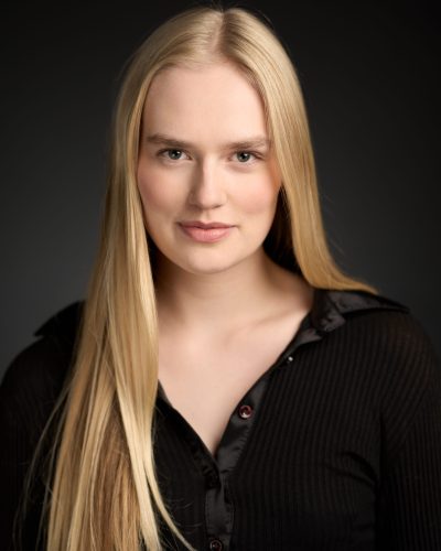 Kristín Headshots - 1